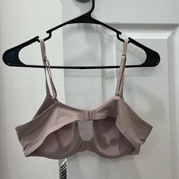Calvin Klein bra - Picture 2 of 3